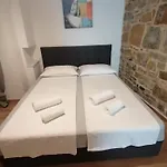 Gg Art Ii Apartment