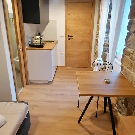 Gg Art Ii Apartment