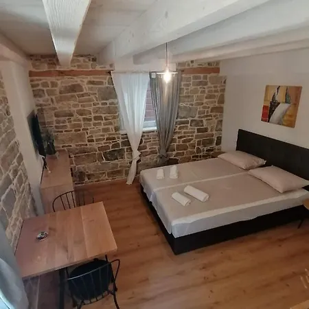 Apartment Gg Art Ii *