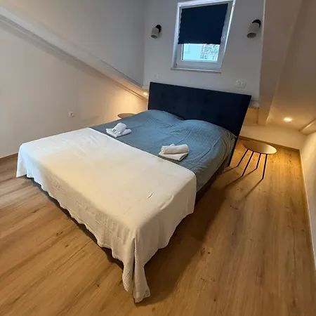 Apartment Gg Art Ii *
