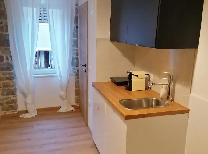 アパート Gg Art Ii *